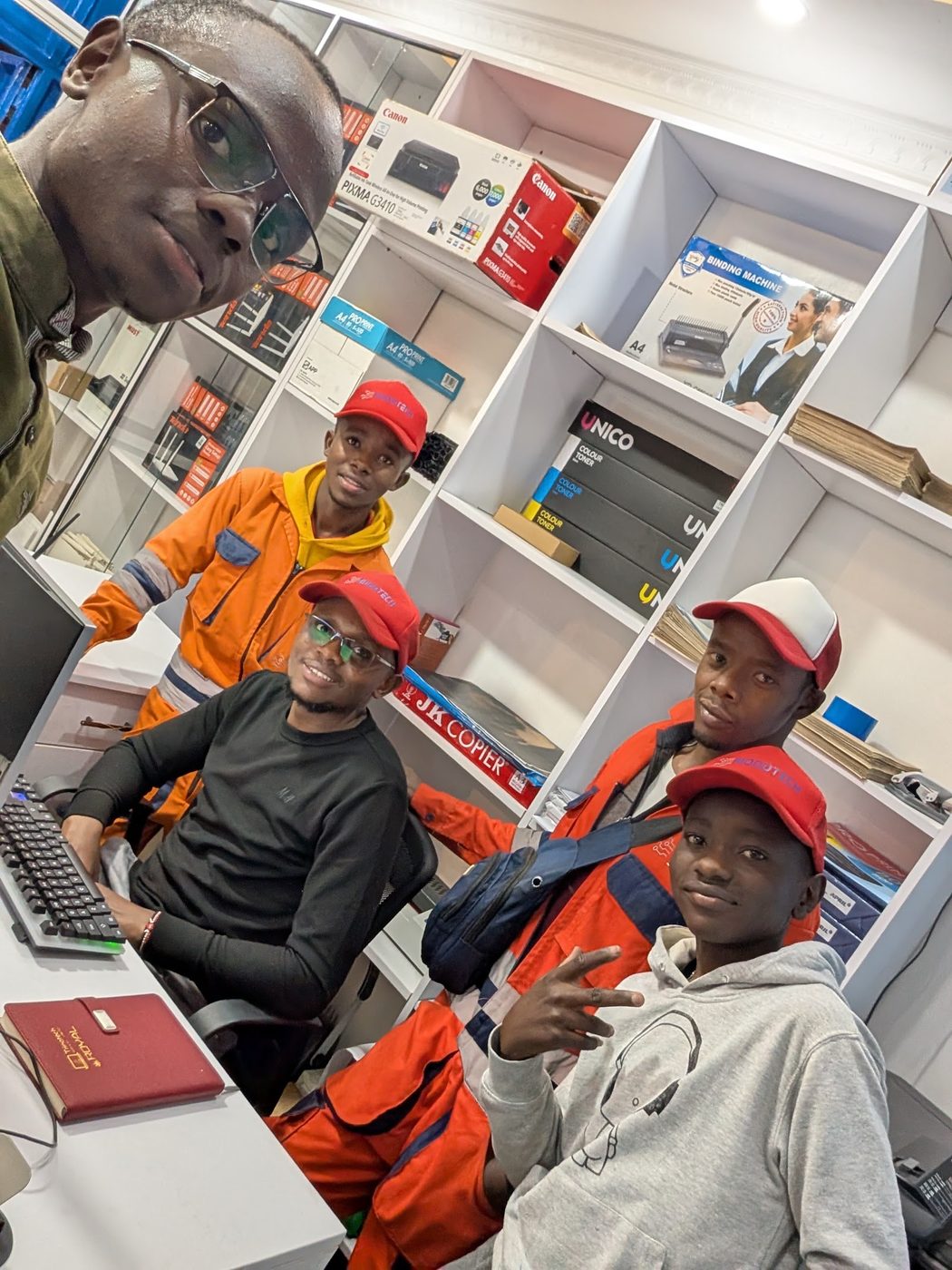 The ModoTech team at the Membley outlet
